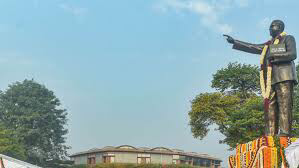 निजामाबाद: अंबेडकर की प्रतिमा के साथ तोड़ फोड़, दलित समाज का प्रदर्शन
